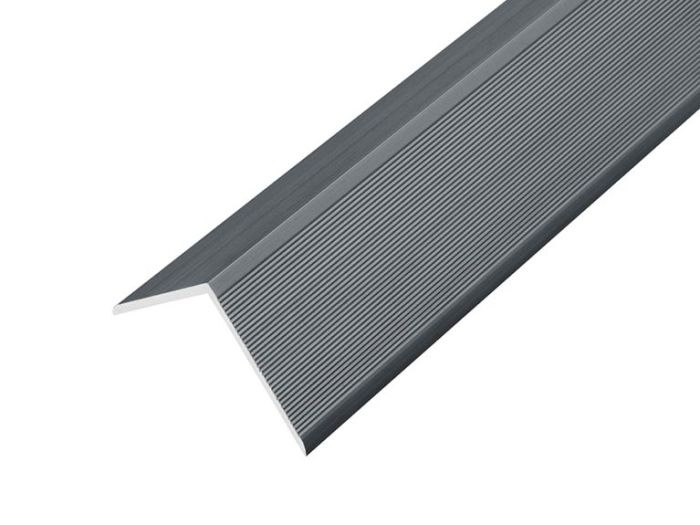 2.2m Aluminium Corner Trim