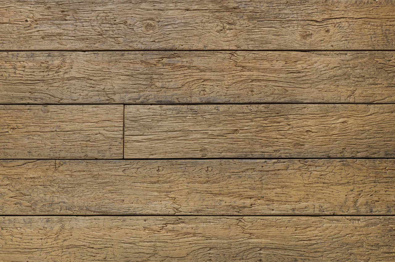 Natural Wood-Style Decking | Millboard Weathered Oak Decking