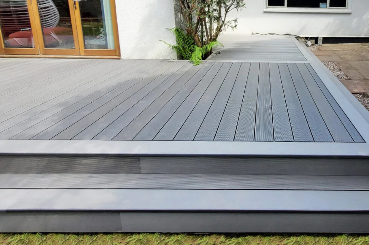 Professional wrap-around Decking design by @gullrockdeckingco adds a new dimension to this outside space.