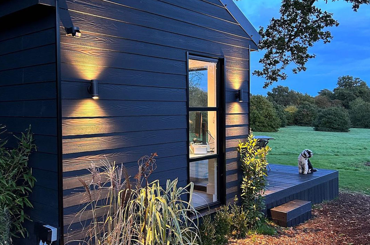 Remote working meets luxury with Fibre Cement Cladding and Composite Decking.