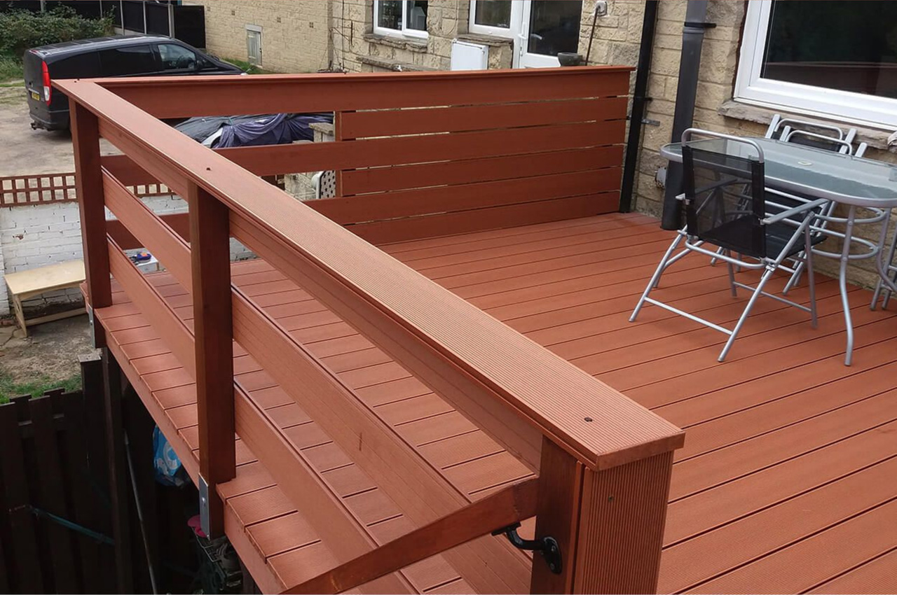 Balcony with steps in Redwood Colour
