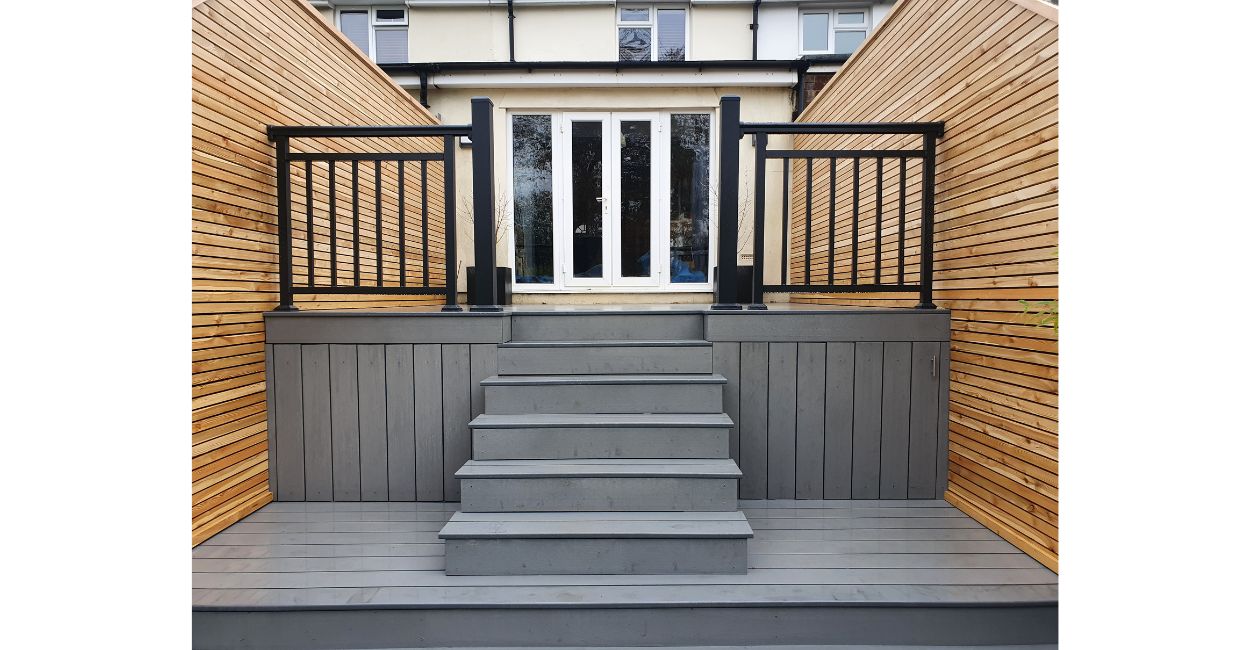 Modern Decking with Aluminium Handrail Balustrades and Posts.
