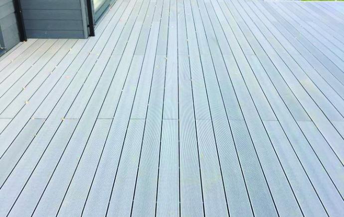 How to Clean my Composite Decking?