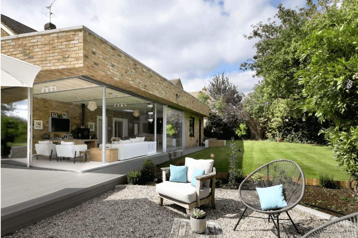 Bovingdon Home Creates stunning Decked Garden 