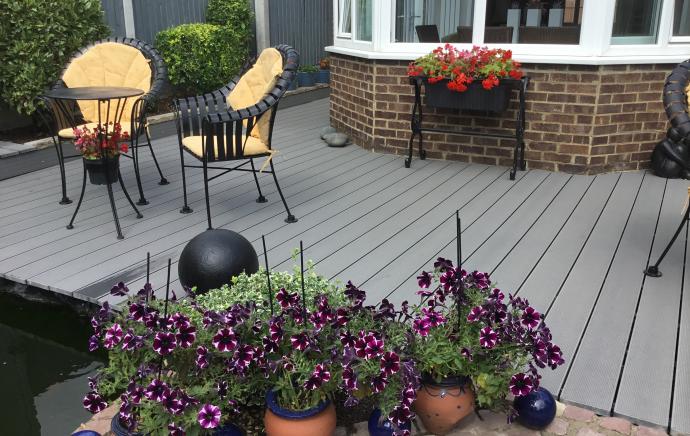 How to style my Composite Decking all year round?