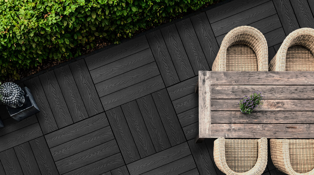 Garden patio with Decking Tiles