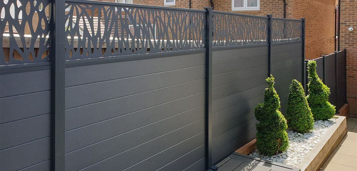 coposite fencing with decorative trellis