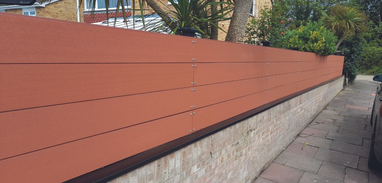 redwood colour composite fencing