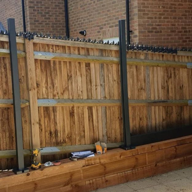 composite fence posts in charcoal