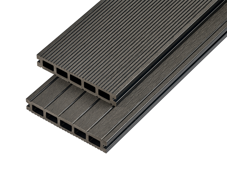 Light Grey Composite Decking With Outdoor Seating Area
