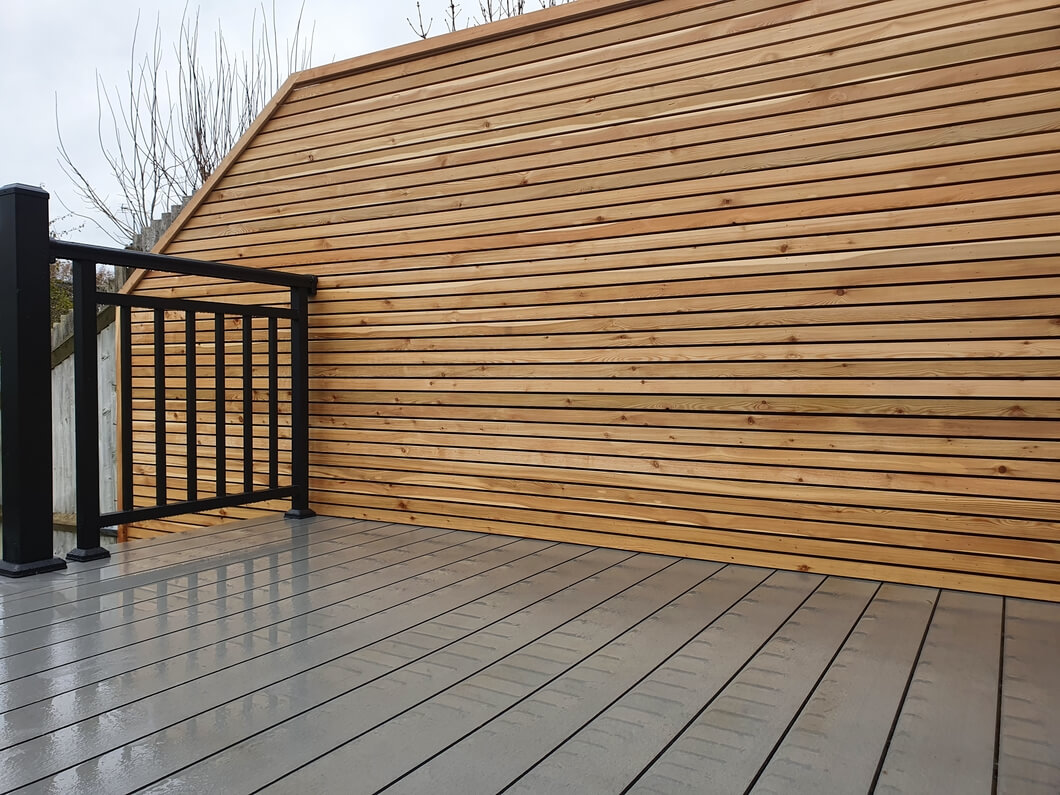 Decking with aluminium balustrade