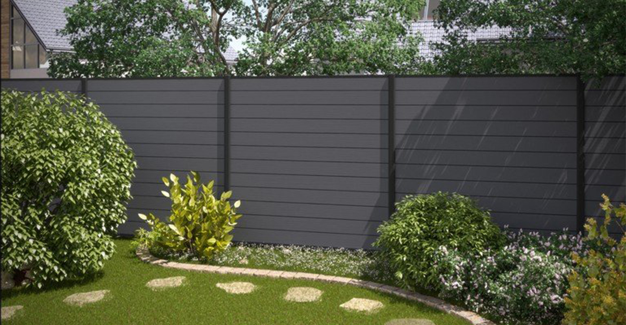 House with composite fencing