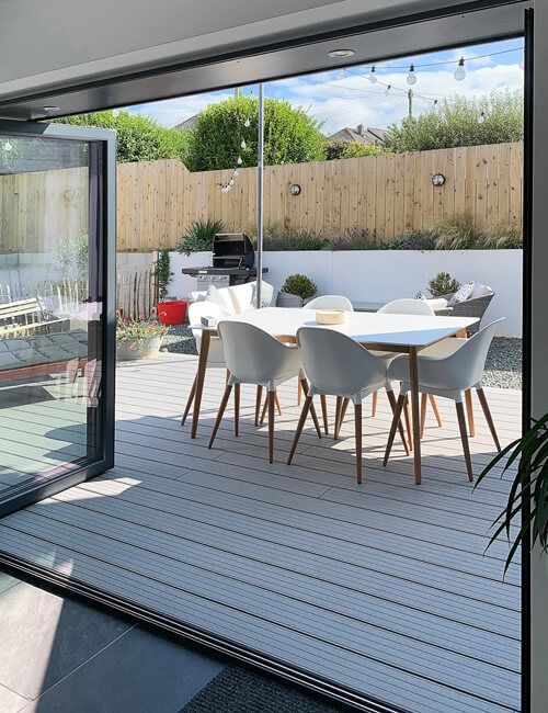 alfresco dining area on ivory decking